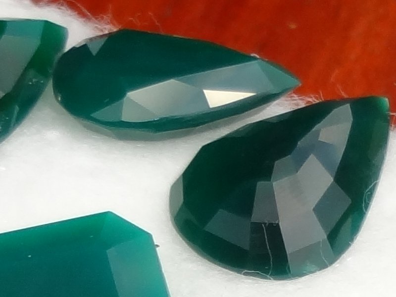 Chrysoprase by the Carat